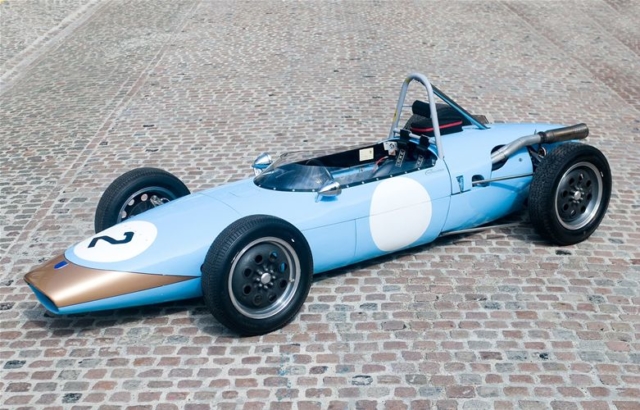 VW008